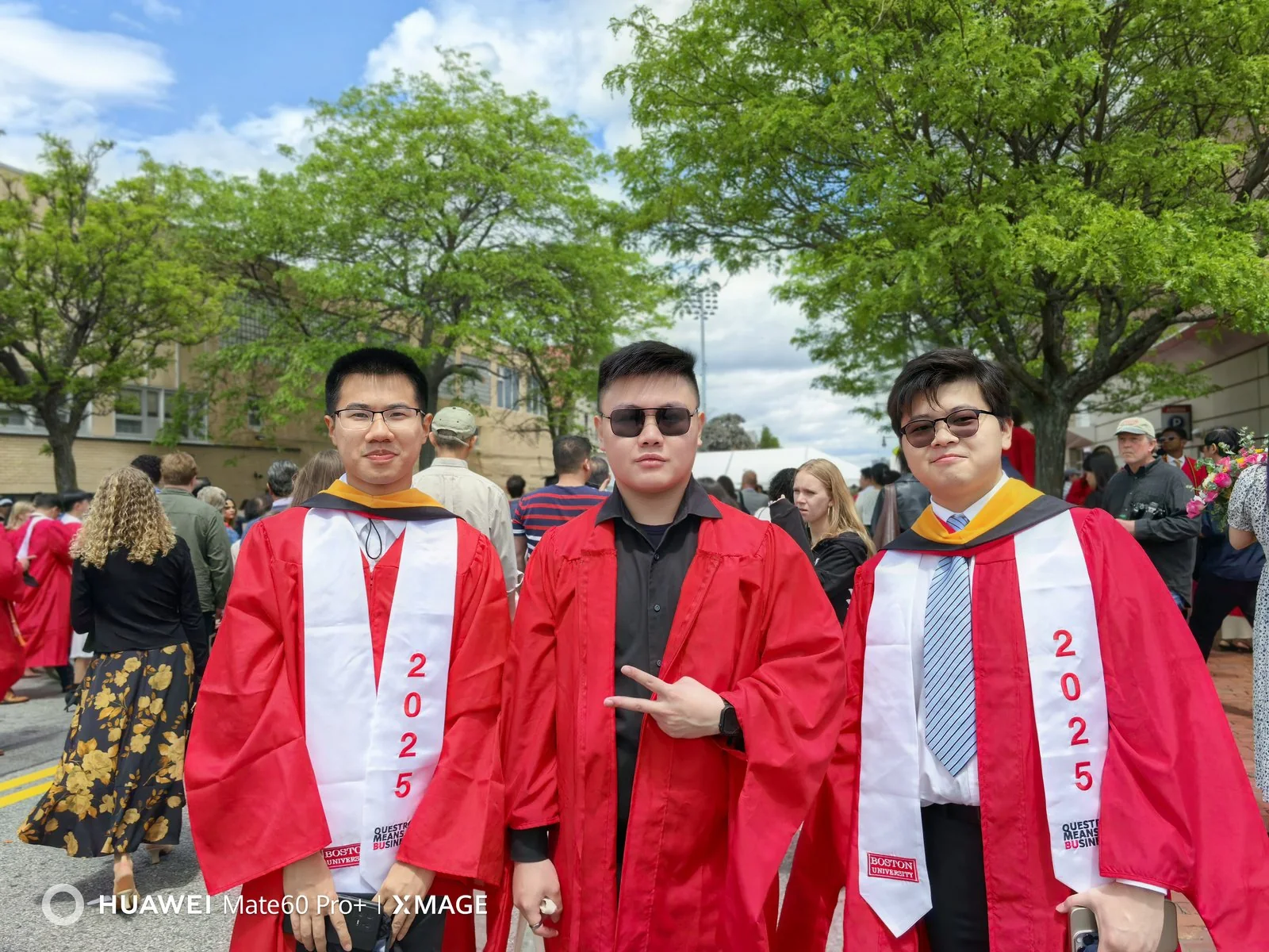 波士顿大学毕业季家庭合影
